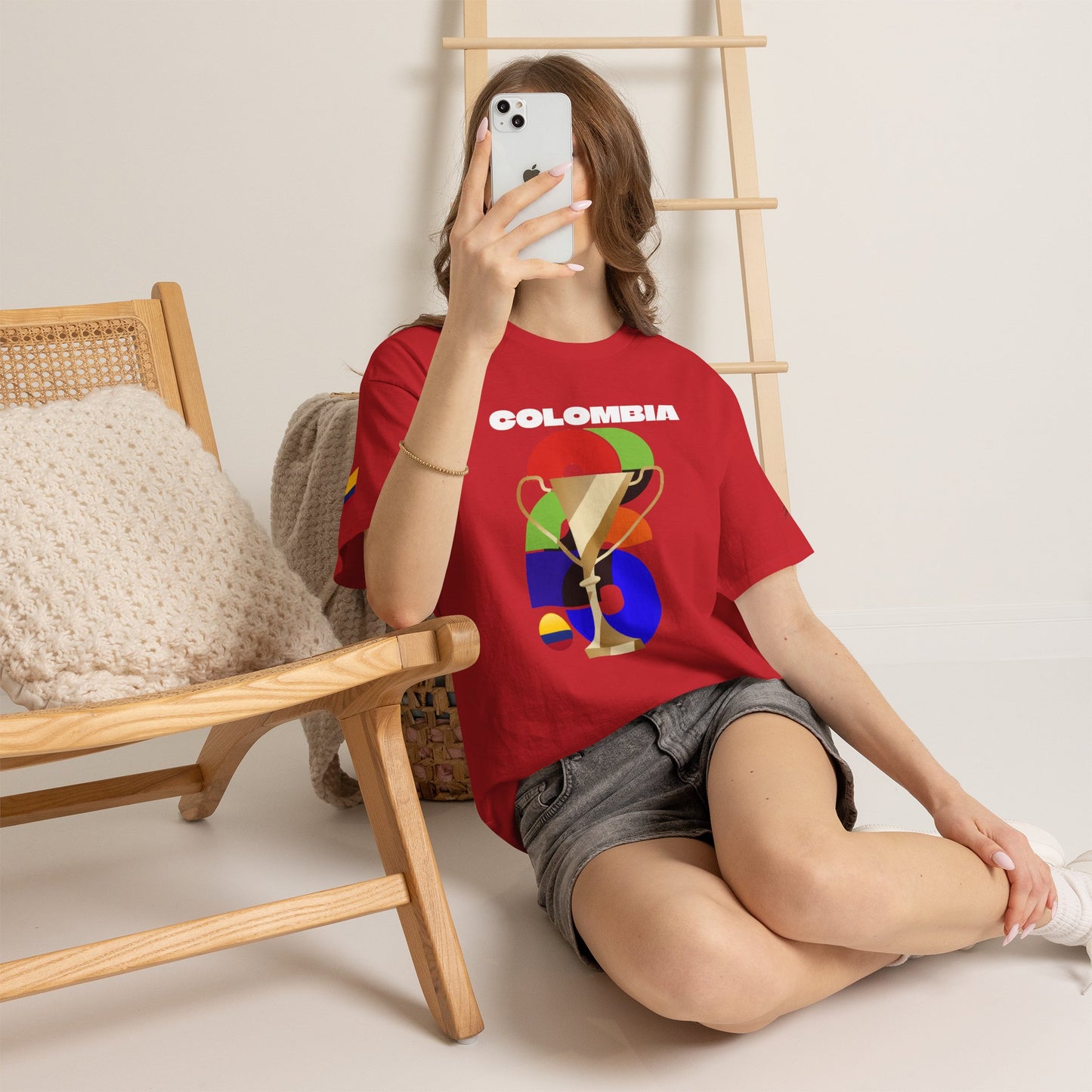 Colombia Football T-Shirt - Unisex Colombia Soccer Fan Tee with Flag (2026)